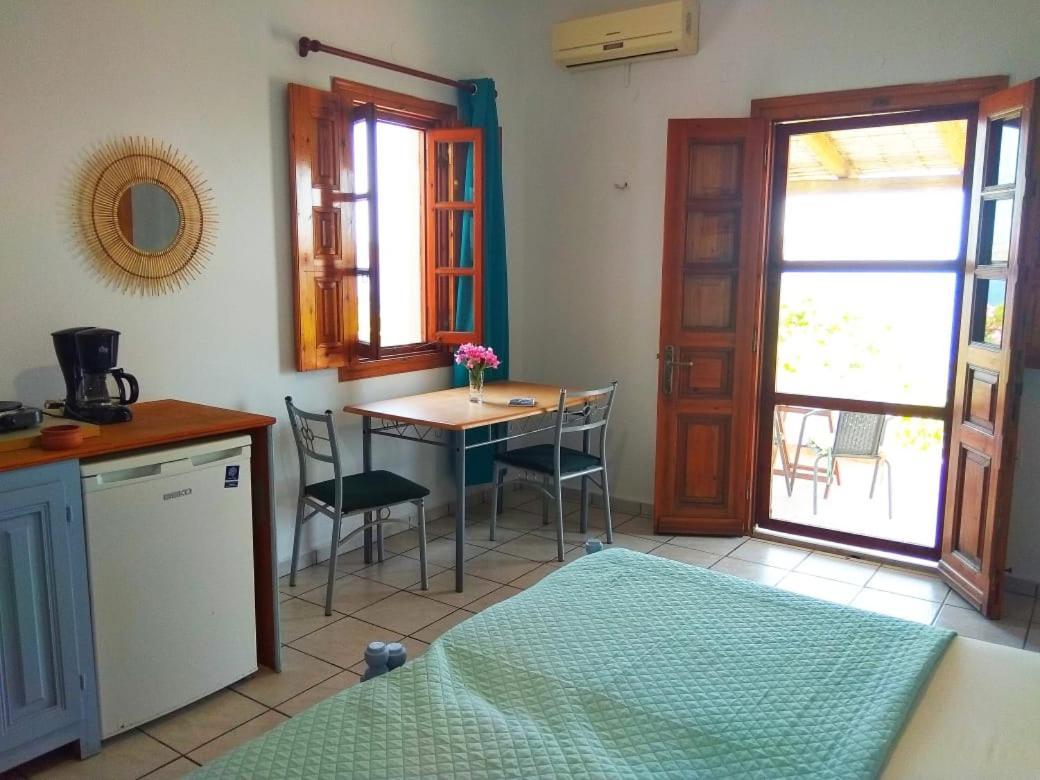 Ferienwohnung Patmos Garden Sea Grikos Bay  Zimmer foto